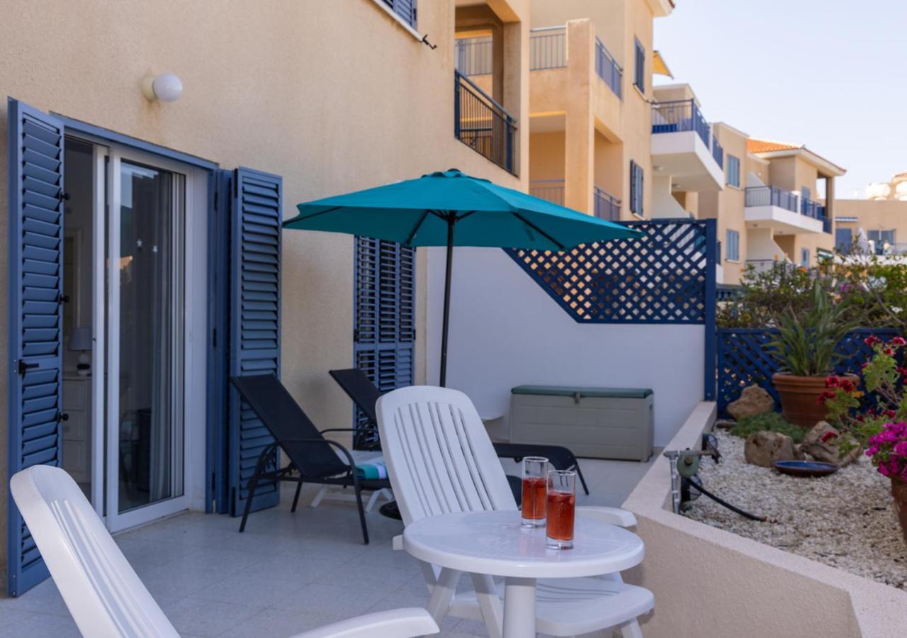 105 Kings Palace - Fabulous 2 Bed, 2 Bath, Large Patio With Garden - Sea Views Paphos Exterior foto